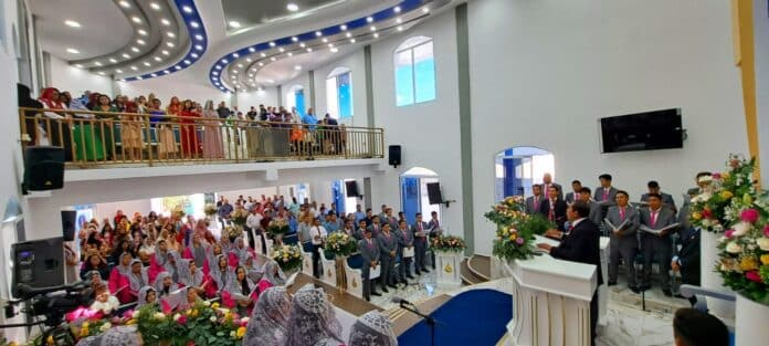 El nuevo templo de la iglesia Luz del Mundo tiene capacidad para albergar unos 240 fieles.